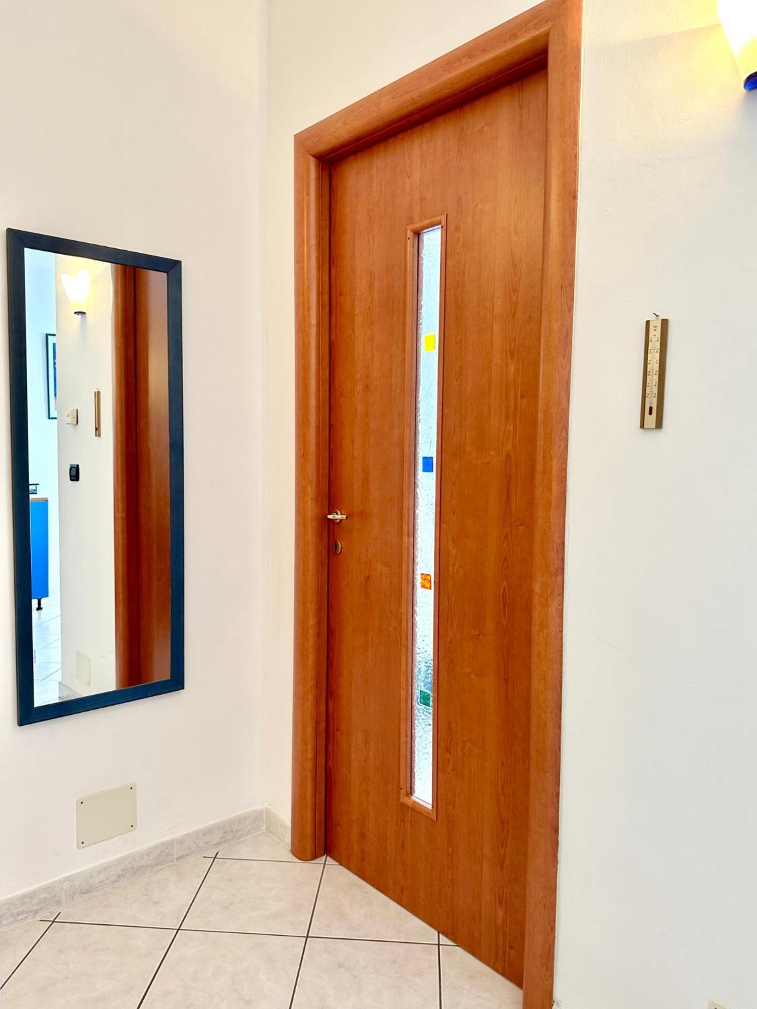 Apartamento Hostdomus - Pietra Blu Pietra Ligure Exterior foto